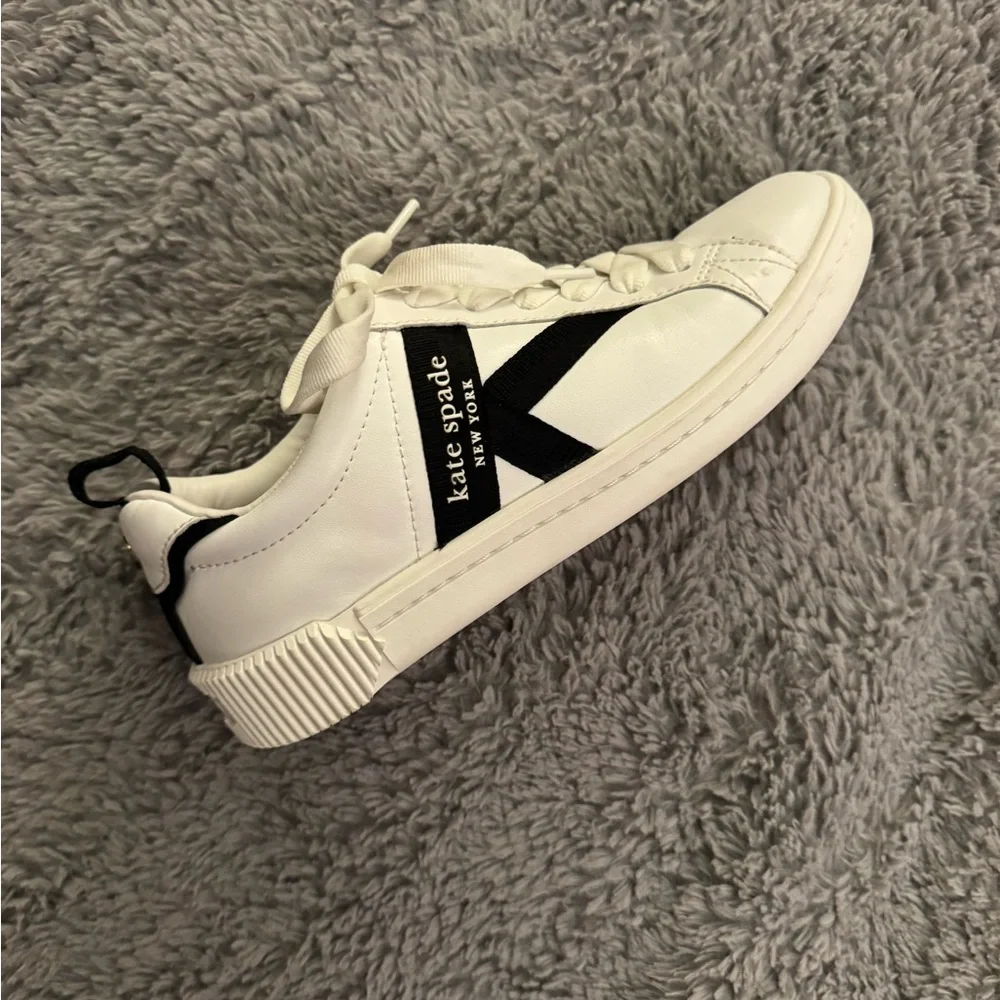 KATE SPADE Women’s K as in Kate Court Sneakers Size 7